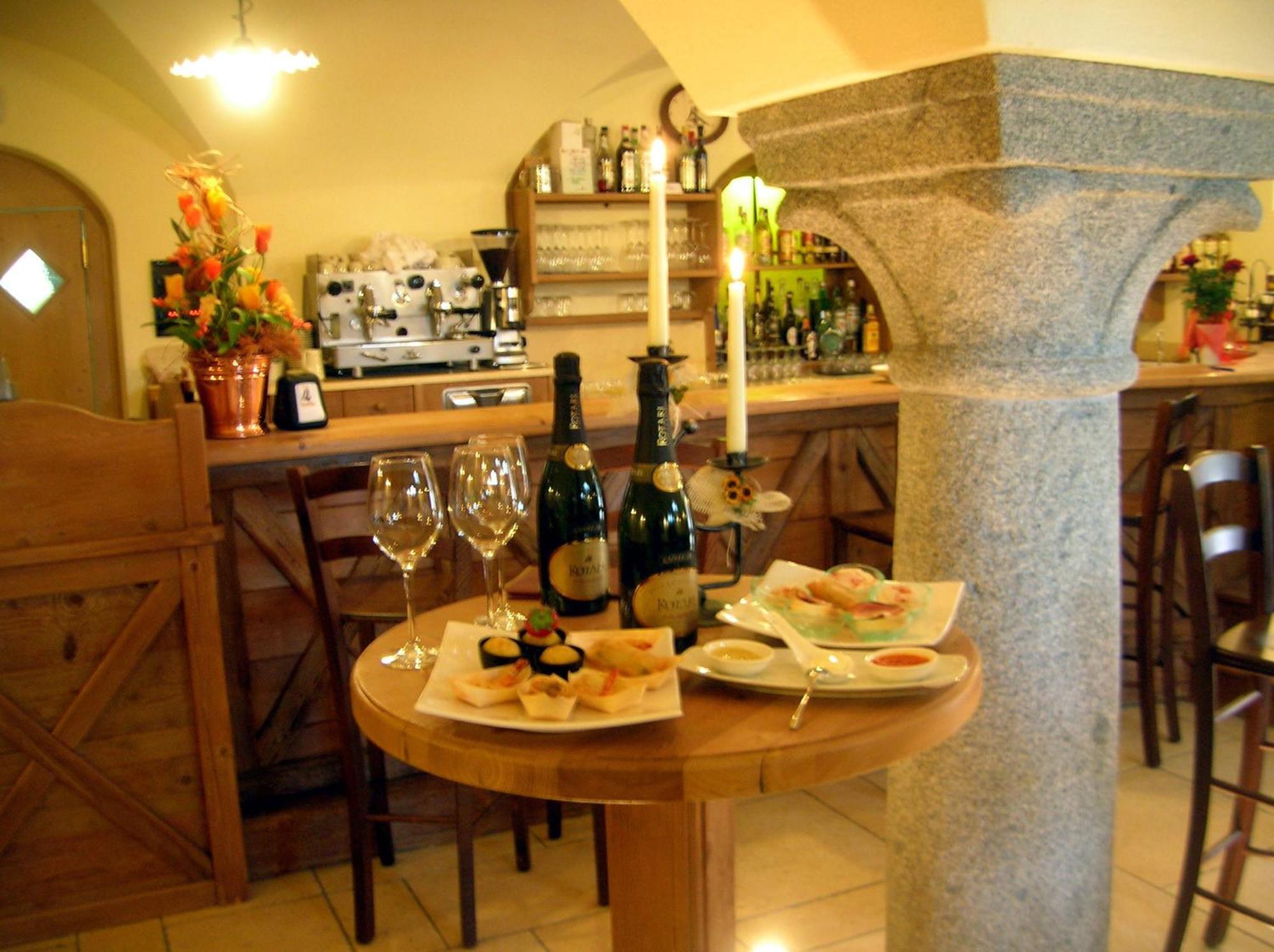 Locanda Borgo Chiese Castel Condino المظهر الخارجي الصورة